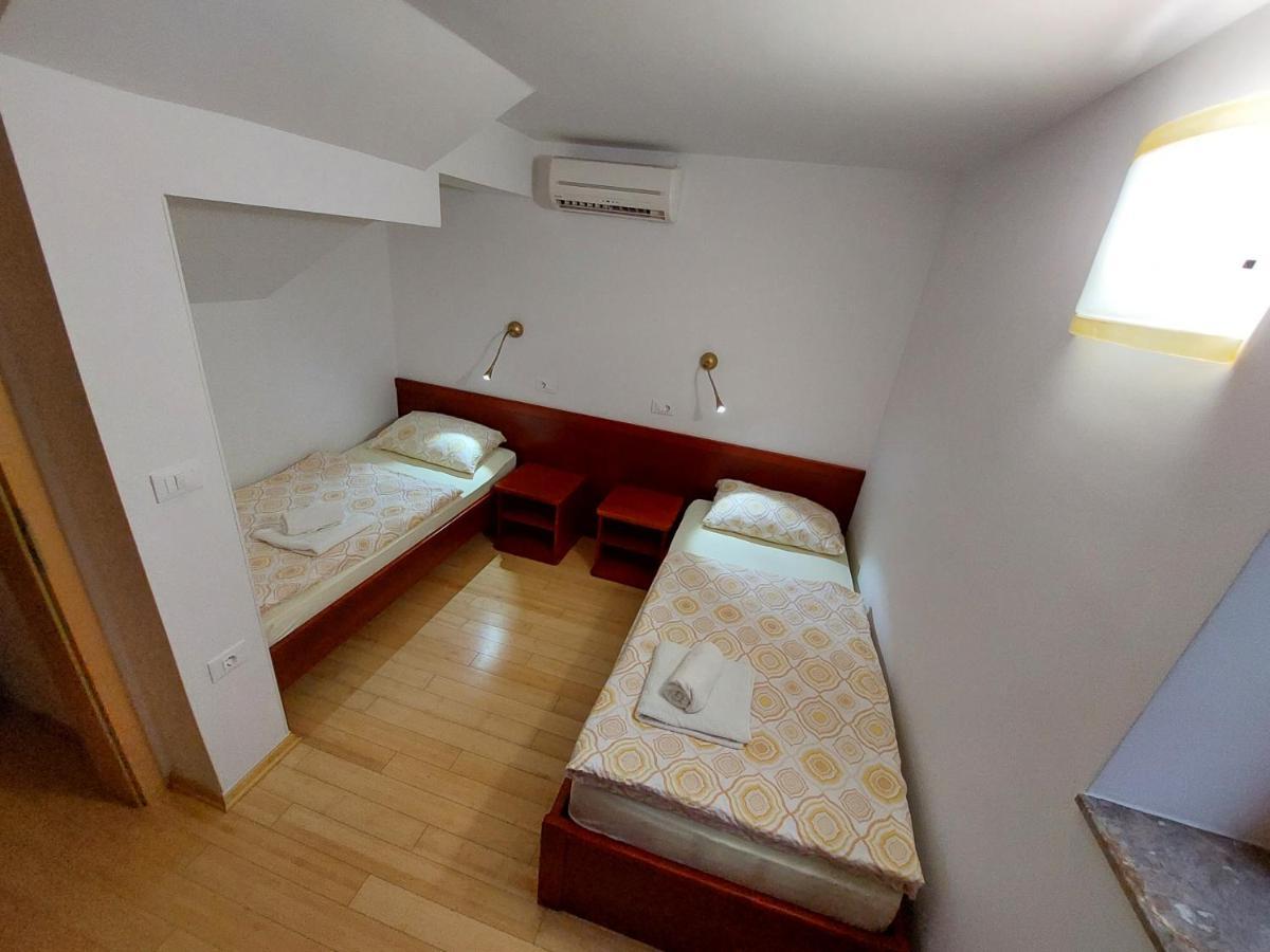 Apartmaji Fizine Порторож Екстериор снимка